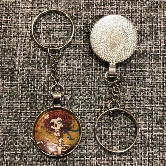 M BUYITWHENFOUND Custom Grateful Dead Keychains  BERTHA ROSE SKELETON - Picture 6 of 6
